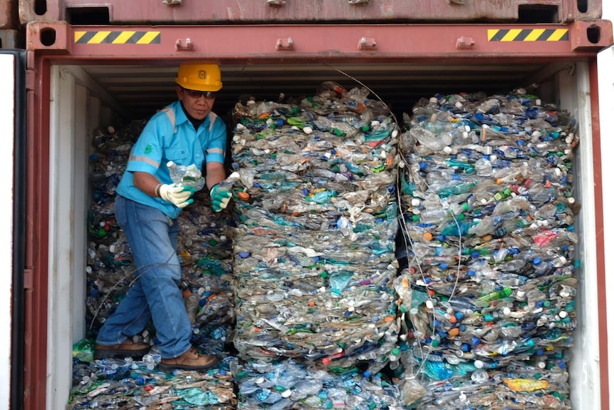 Temuan sampah terkontaminasi yang masuk lewat Pelabuhan Tanjung Priok September lalu.
