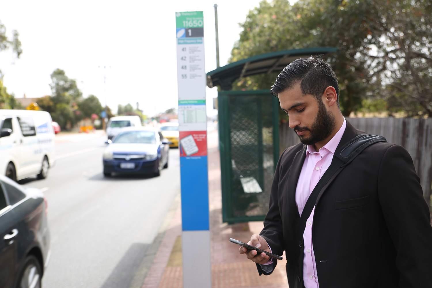 Perth commuters to test drive new real-time Transperth bus tracking app ...