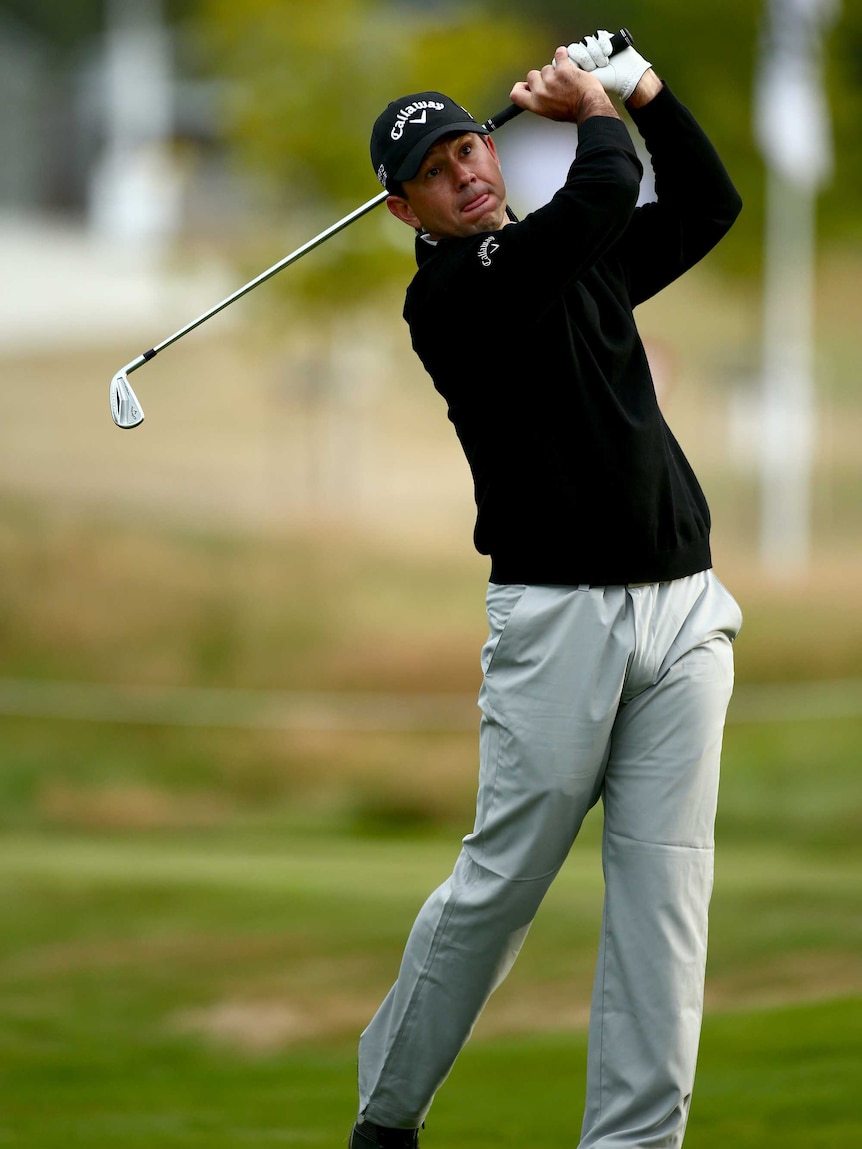 Ponting tees off in new Zealand