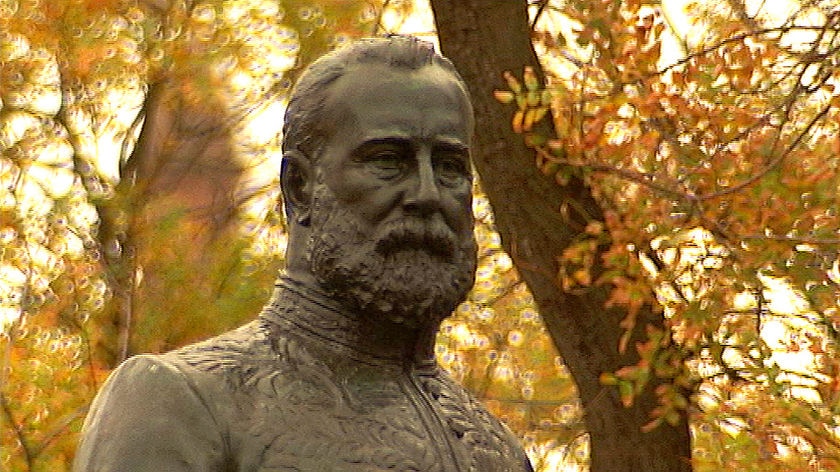 Charles Kingston statue