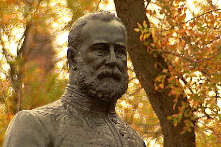Charles Kingston statue