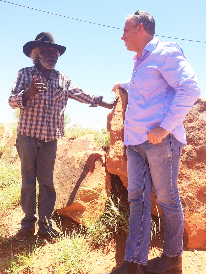 NT Chief Minister Adam Giles speaks with an Arlparra resident.