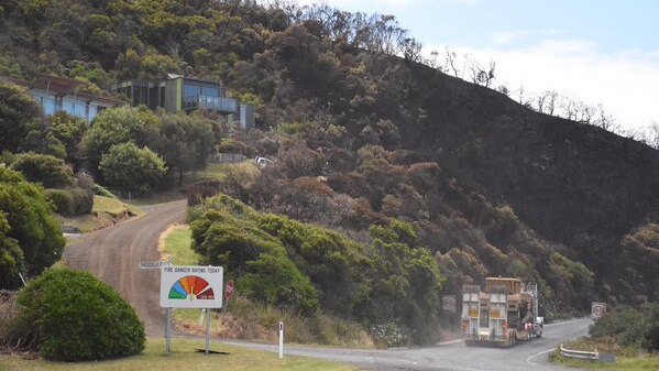 Lucky escape for house on hill at Wye River