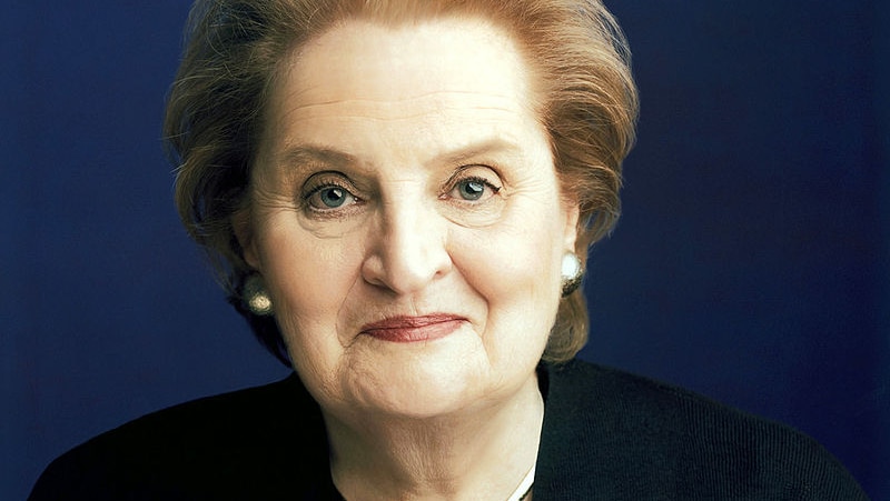 The official secretary of state portrait of Madeleine Albright.