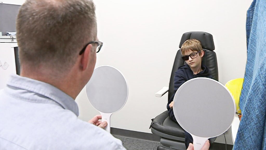 Adelaide eye clinic specialises in treating children with autism ABC News