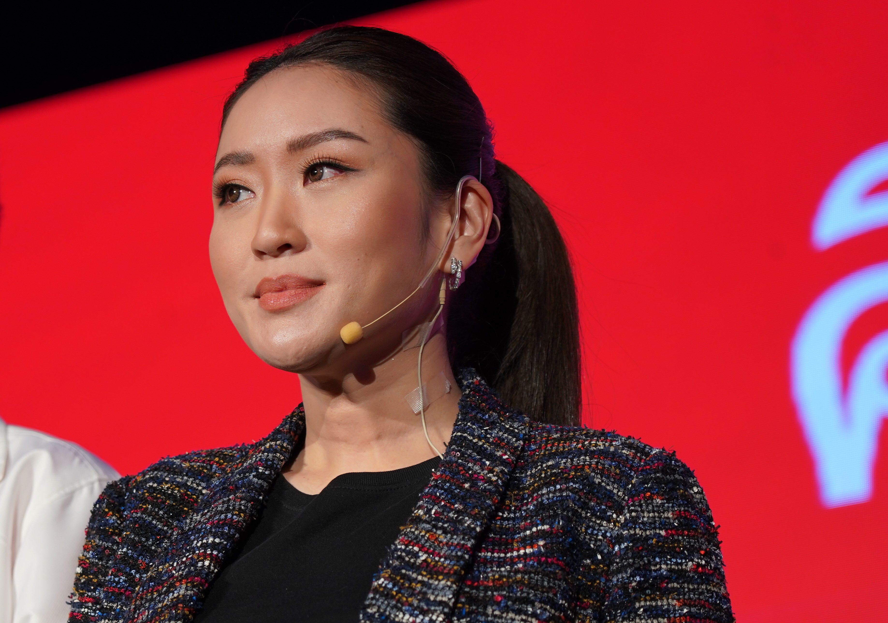 An uber-rich dynasty has dominated Thai politics for…