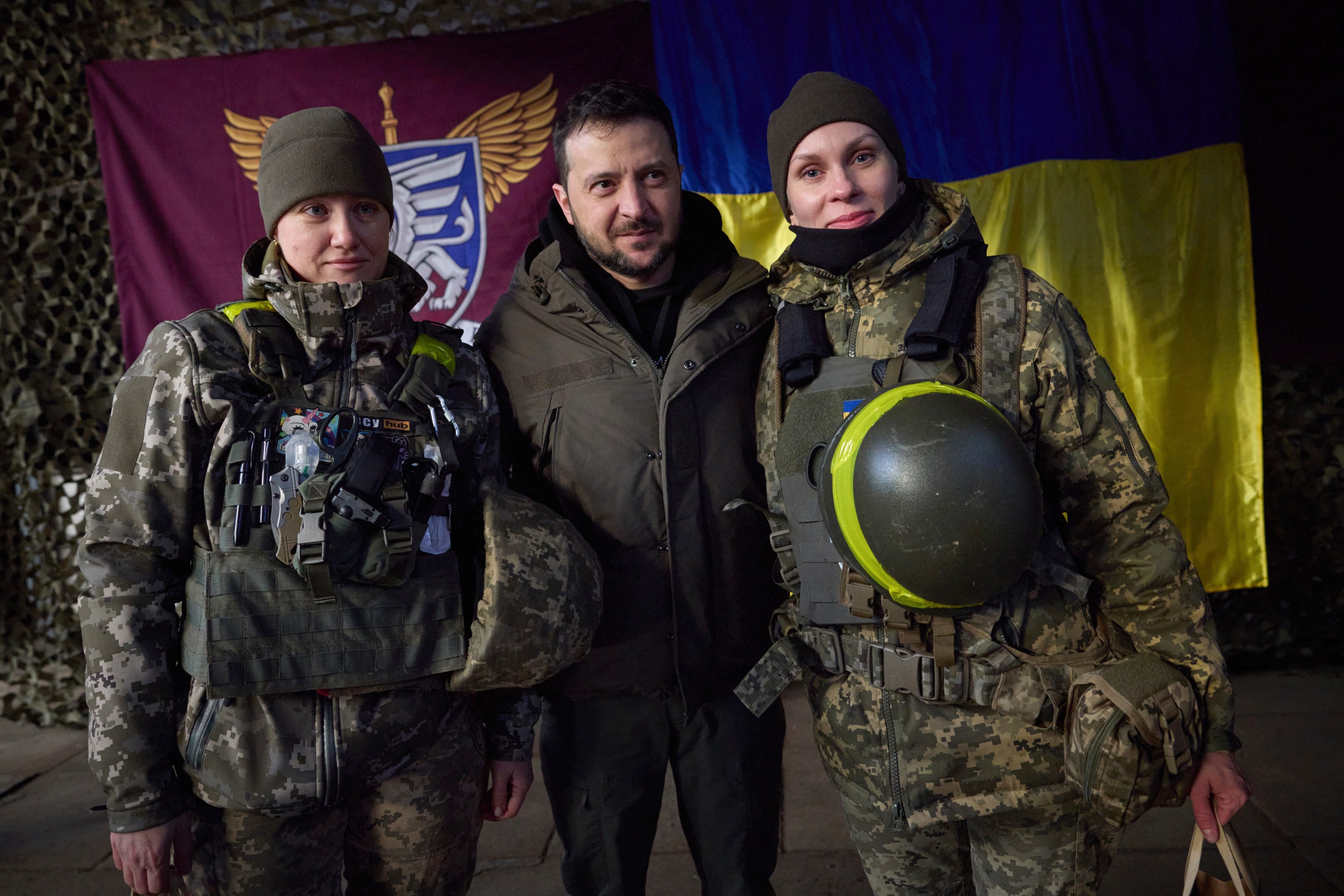 Volodymyr Zelenskyy Visits Ukrainian Troops Near The Front Line As A ...