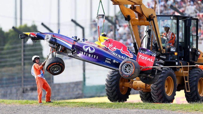 Ricciardo's wreckage is hauled away
