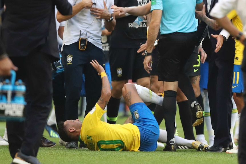 Neymar rolls in agony