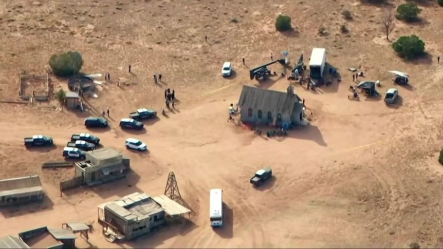 Alec Baldwin fires prop gun killing cinematographer Halyna Hutchins on set of latest film - ABC News