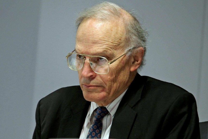 Commissioner Dyson Heydon hears opening statements at the Royal Commission into Trade Union Governance