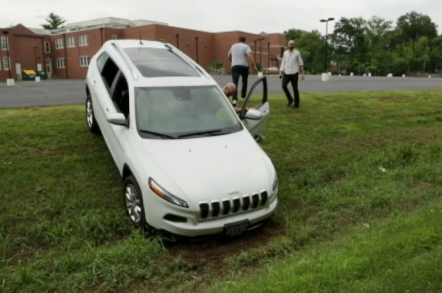 The hackers disable the brakes of the Jeep