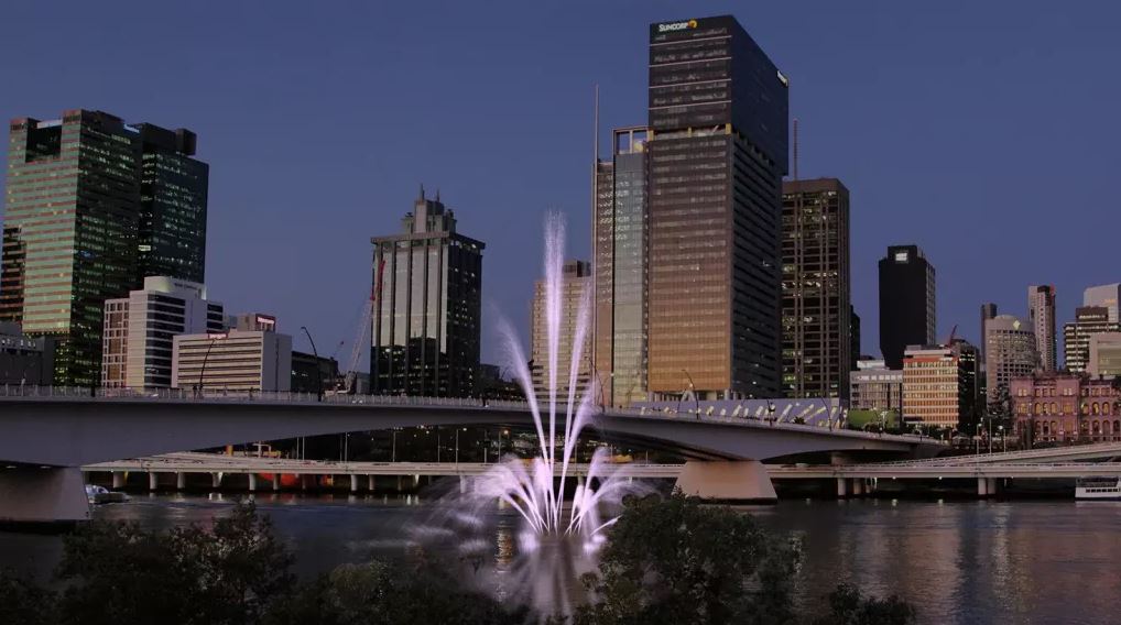 Find out what happened to Queen Elizabeth II's fountain in the Brisbane