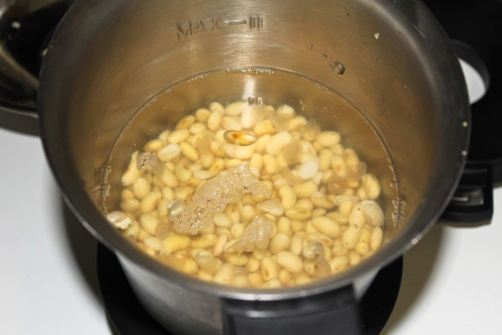 Make your own tofu - ABC Radio National