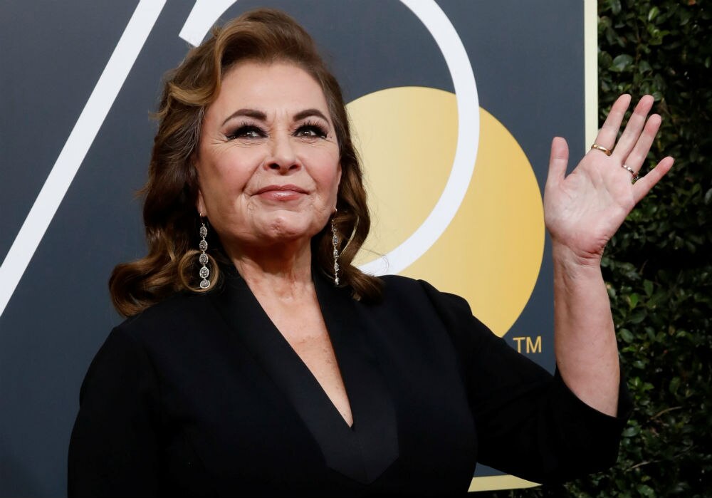 Donald Trump-friendly comedian Roseanne Barr misread the room with racist  joke - ABC News