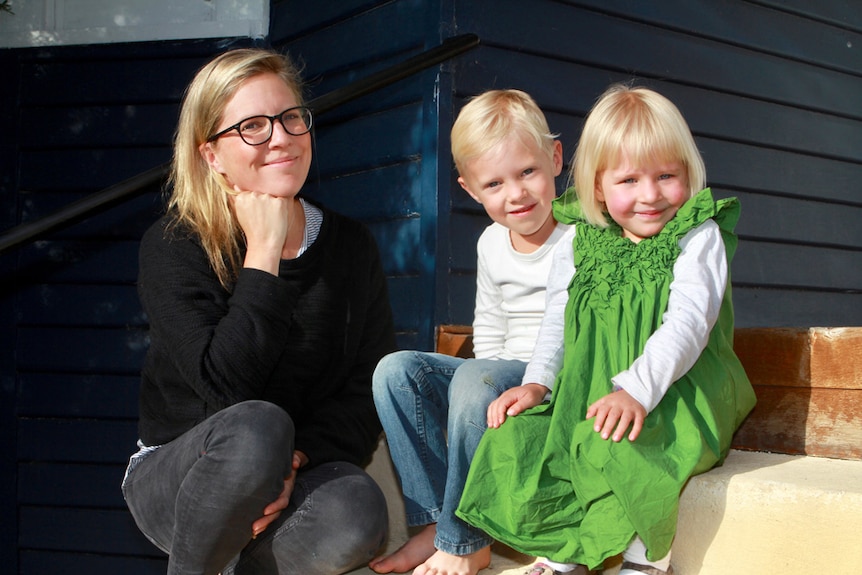 Laura Edrich with her children