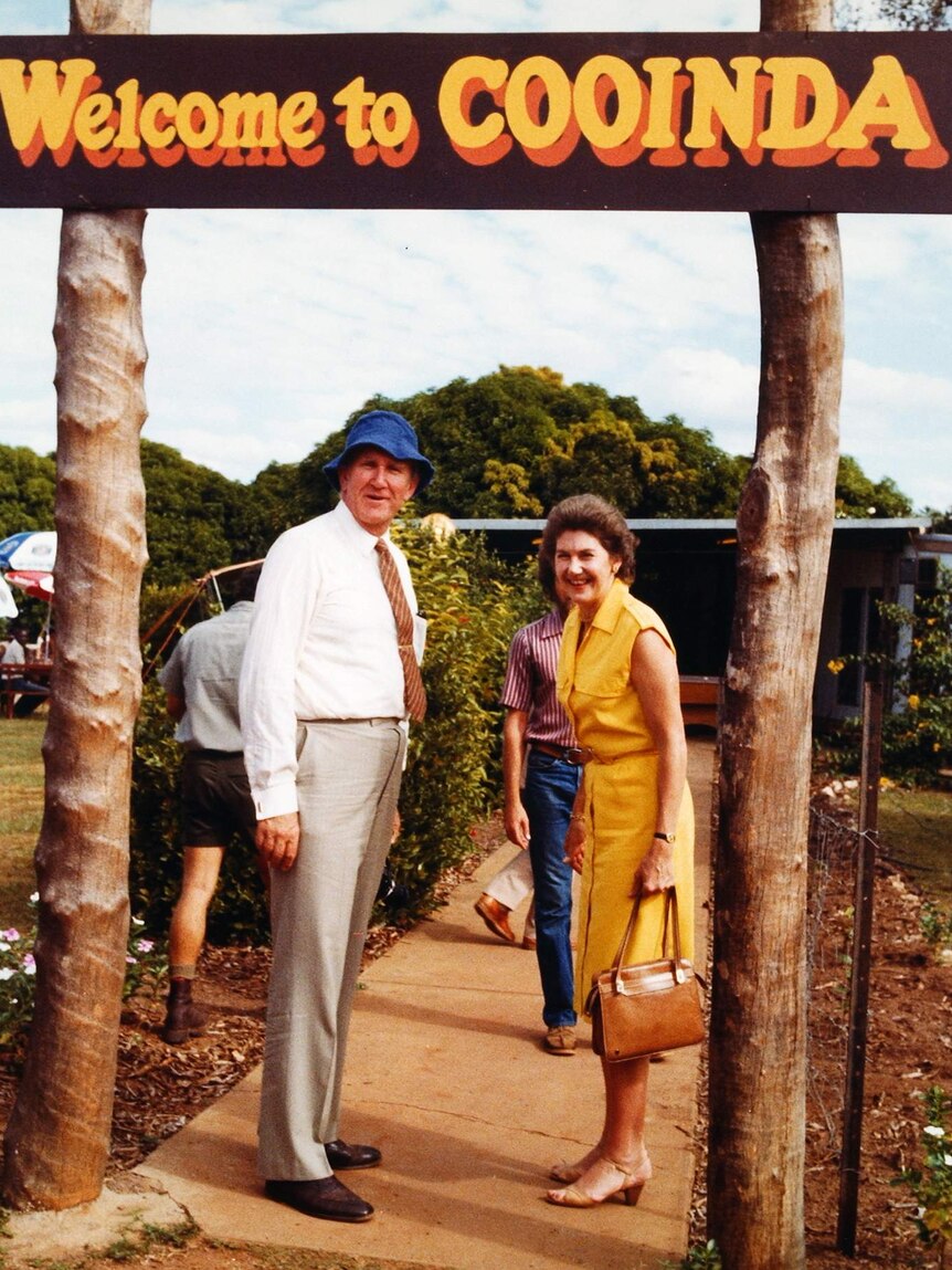 Former PM Malcolm Fraser and wife Tamie visit the Northern Territory