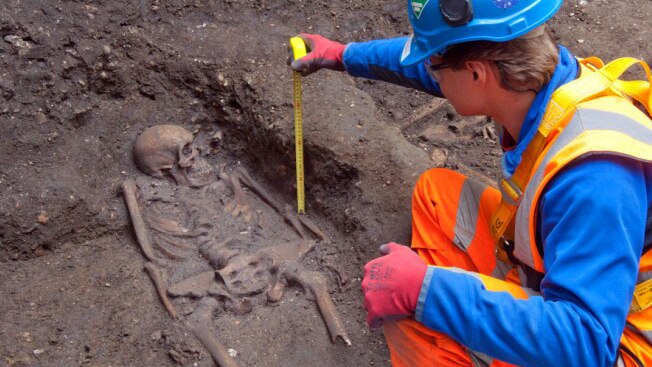Black Death burial