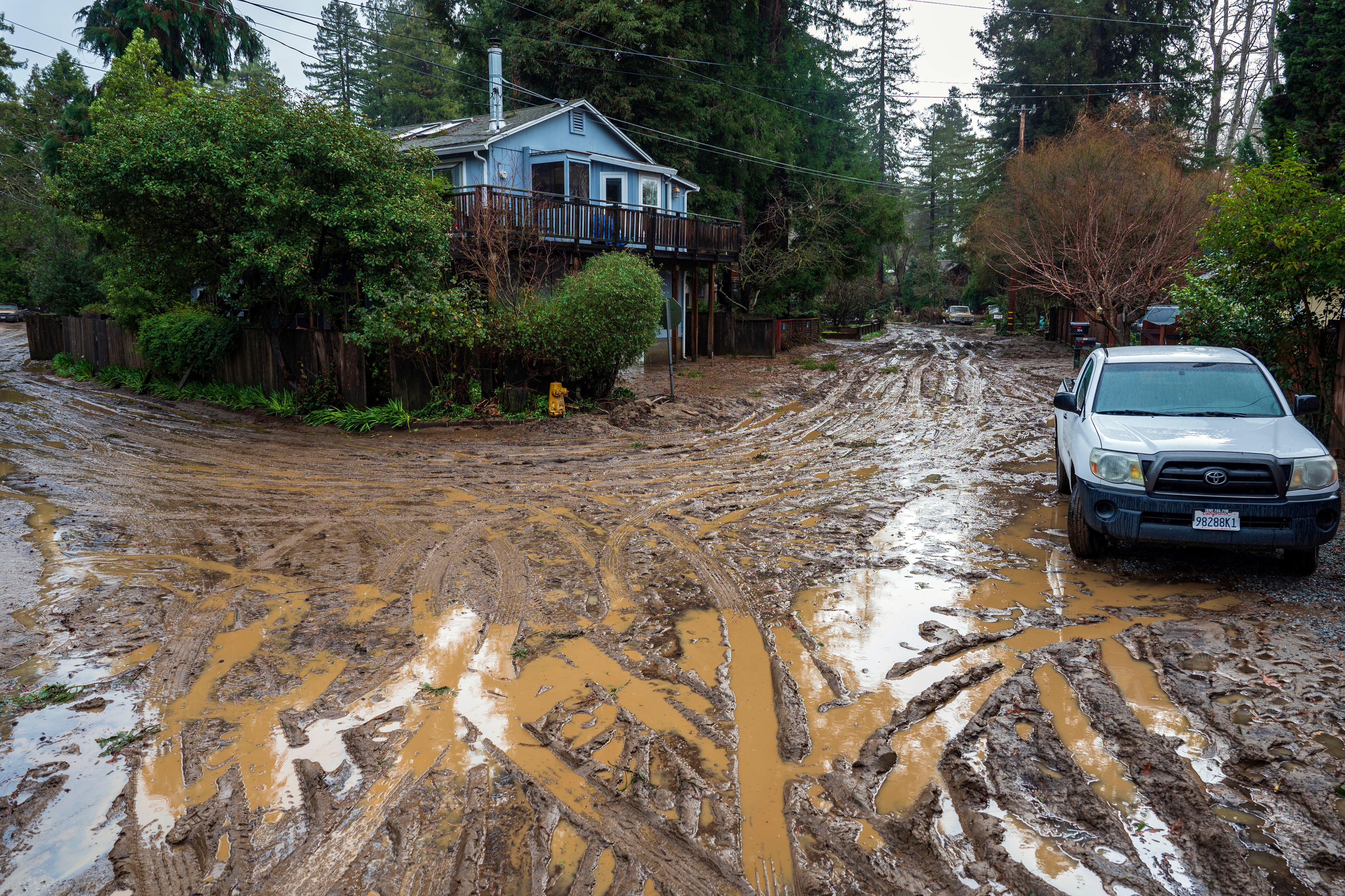 Death toll expected to rise as California braces for more storms - ABC News