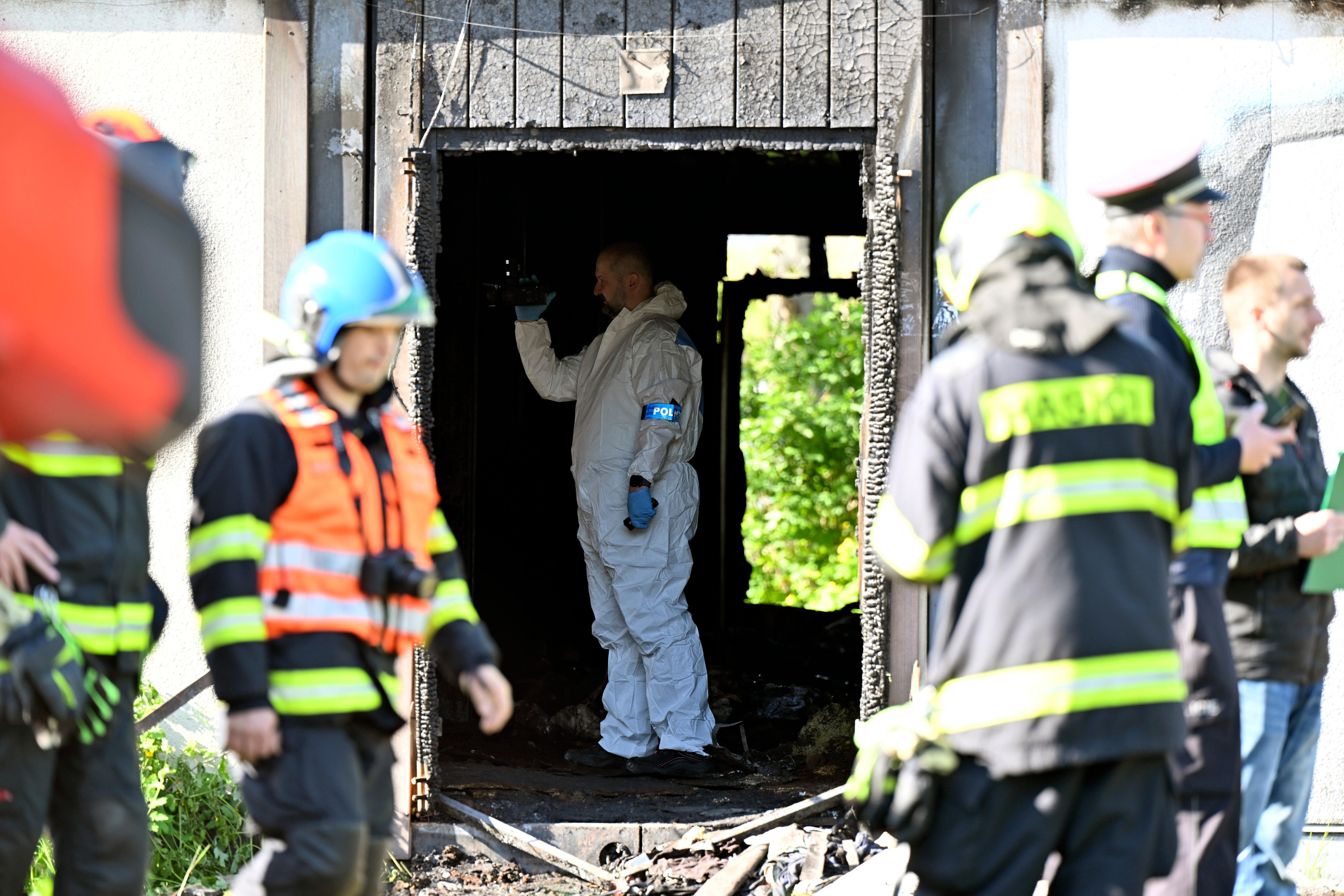 Eight people die in building containers fire in Czechia - Vimarsana News