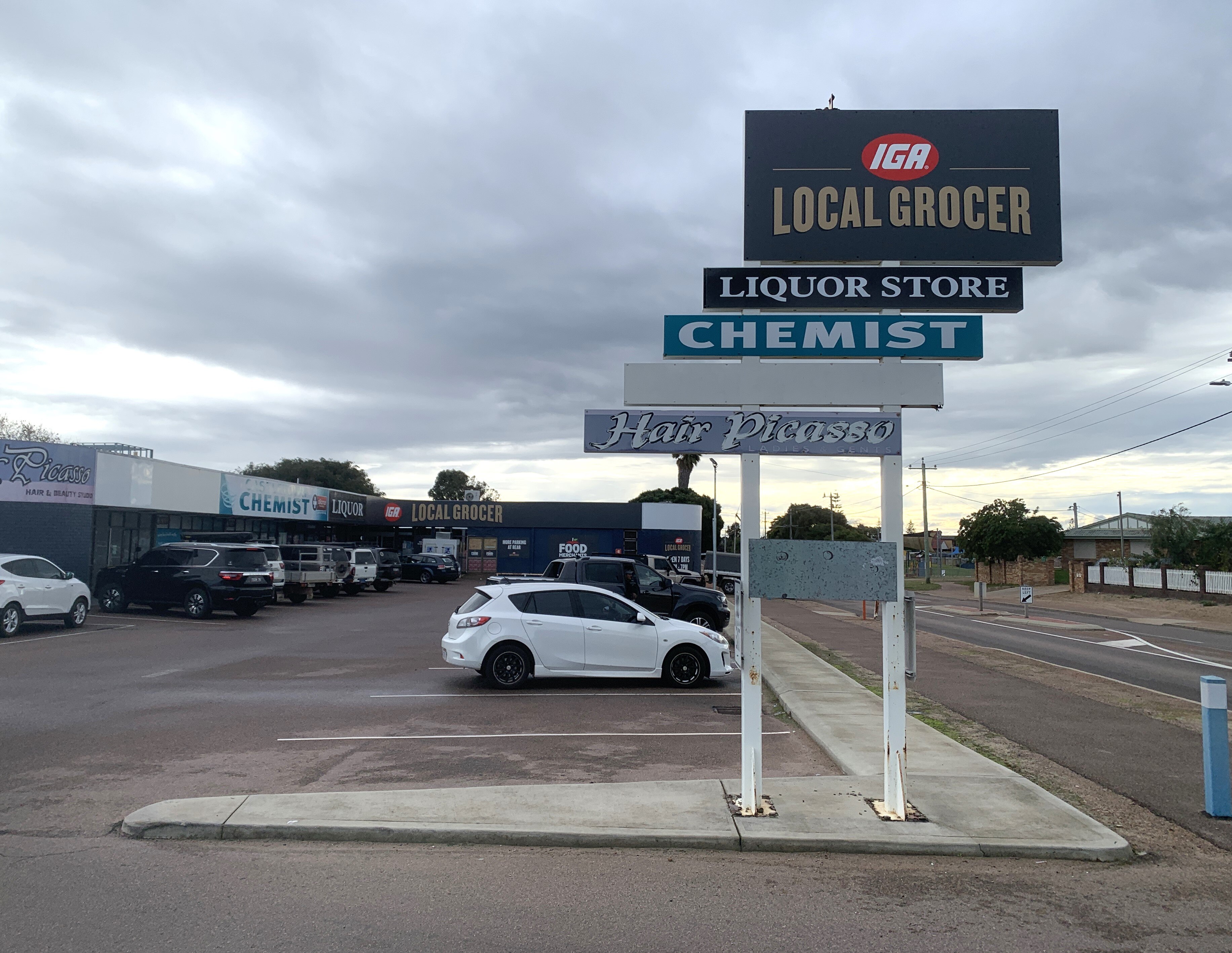 A photo out the front of an IGA store in Castletown