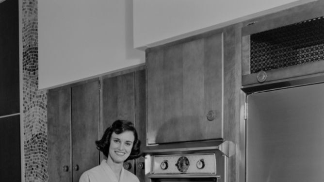 A 1950s housewife