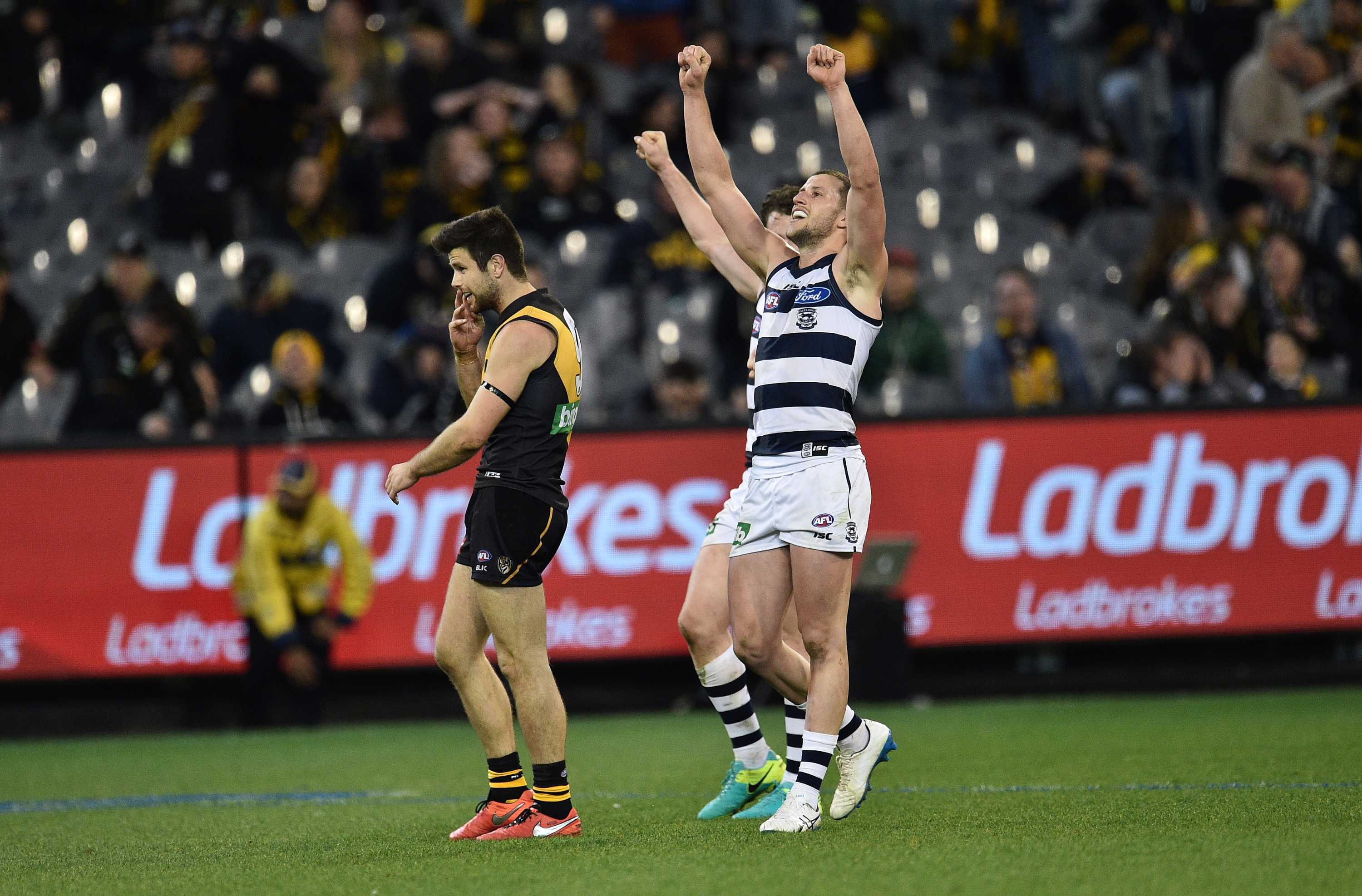 Geelong Cats dominate final quarter against Richmond to win by four