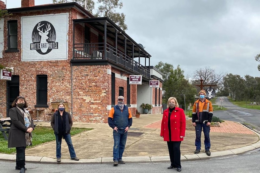 Group of concerned residents met with Strathbogie Shire Mayor and Member for Northern Victoria Region.