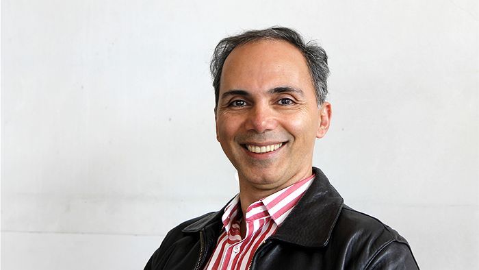 Saeed Fassaie on revolution and war in Iran episode artwork