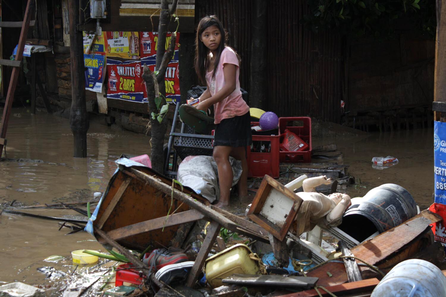 Hundreds dead and missing after Philippines storm - ABC News