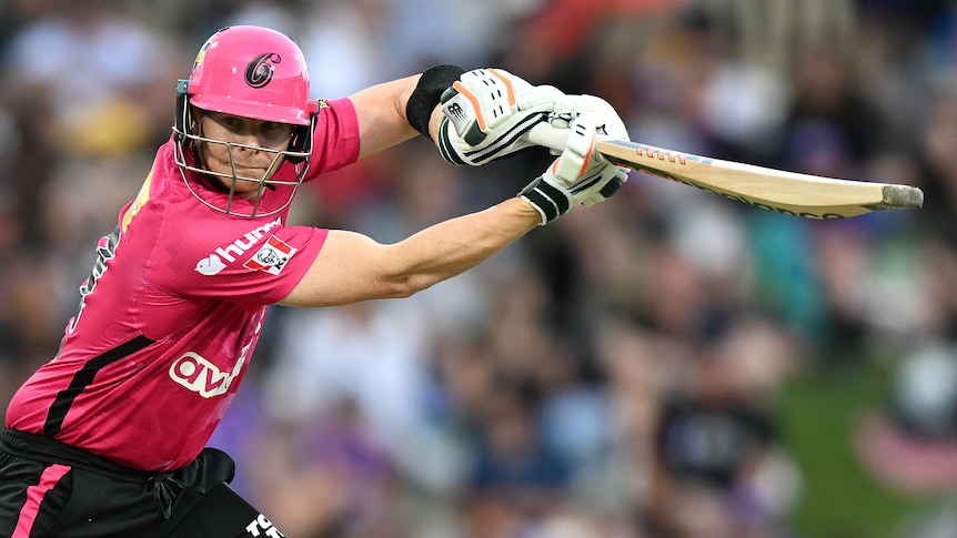 Steve Smith bat 66 sur 33 dans la victoire du Big Bash des Sixers de Sydney contre les Hurricanes de Hobart