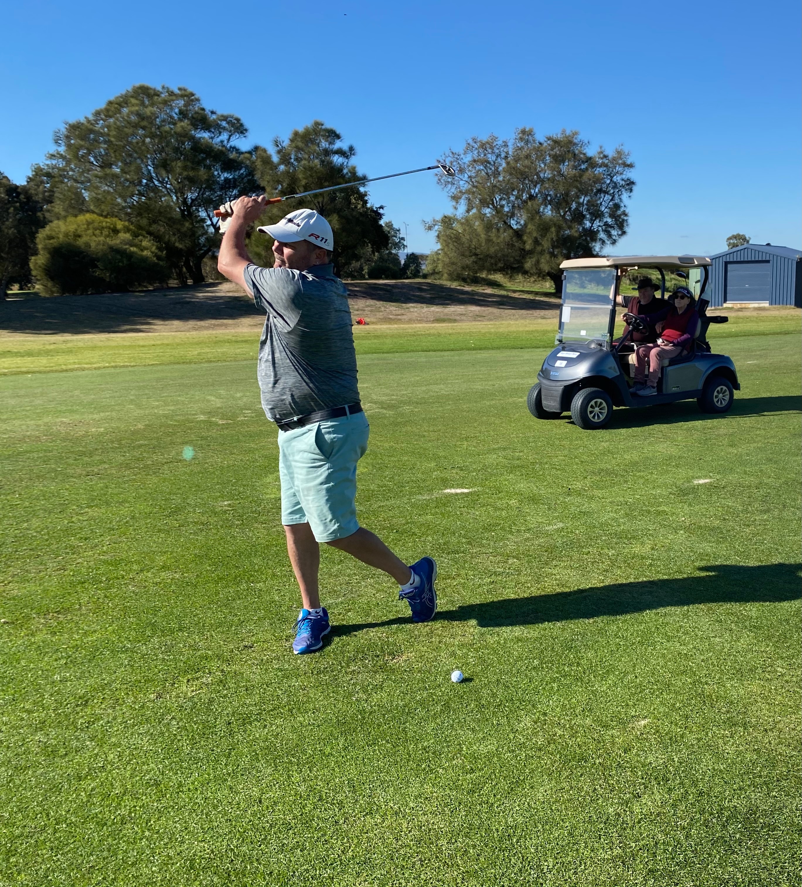 Visionimpaired golfers tee off on SA course ahead of national blind
