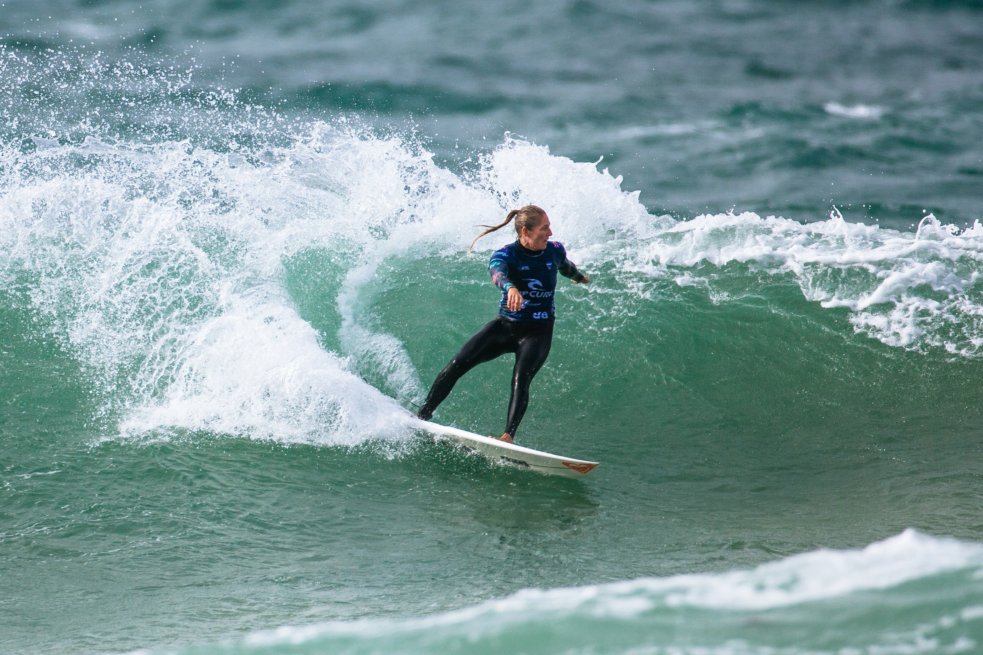 Dominant semi-final round ensures all-Australian women’s final at Bells Beach