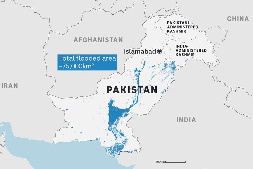 A map of Pakistan showing the flooded areas in blue.