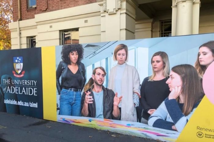Universitas Adelaide Bantah Terkait Iklan Bernada Mansplaining Abc News