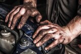 Close up of mechanic hands