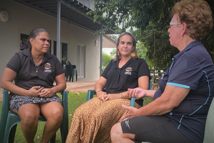 A group of female colleagues from Larrakia Nation sit and talk
