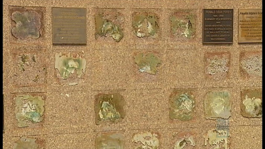 Thieves take memorial plaques