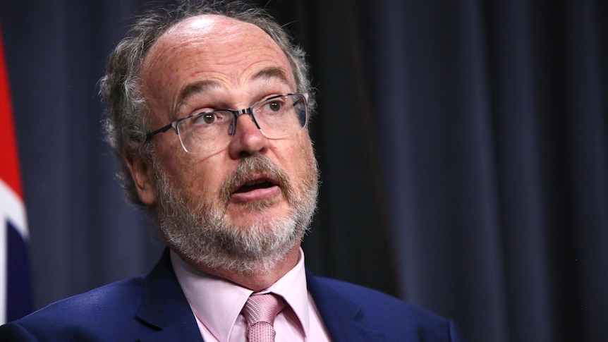 Le ministre des Mines, Bill Johnston, défend sa décision de ne pas informer le premier ministre de WA des problèmes liés à l’or de Perth Mint