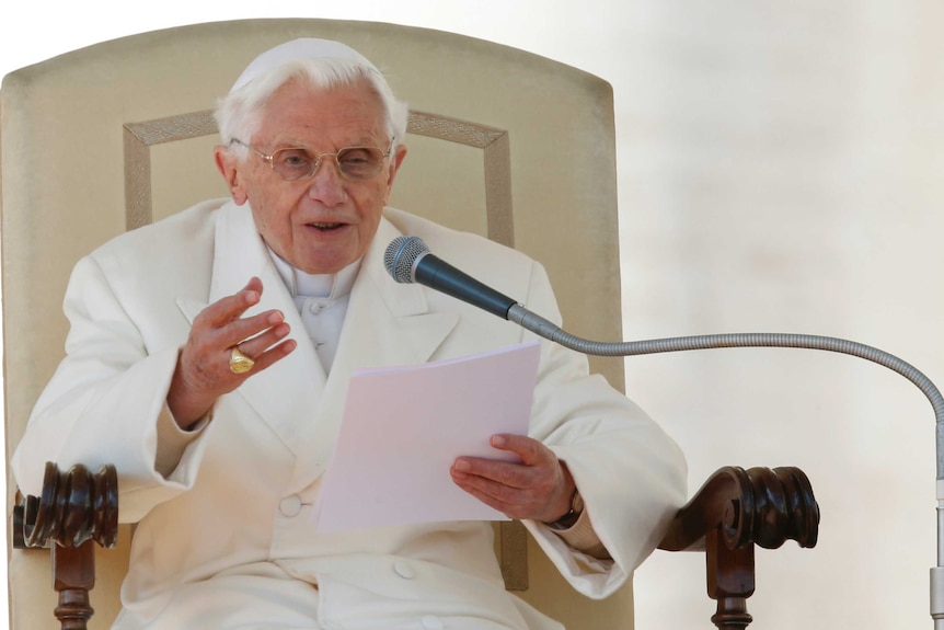 Pope Benedict XVI holds last general audience