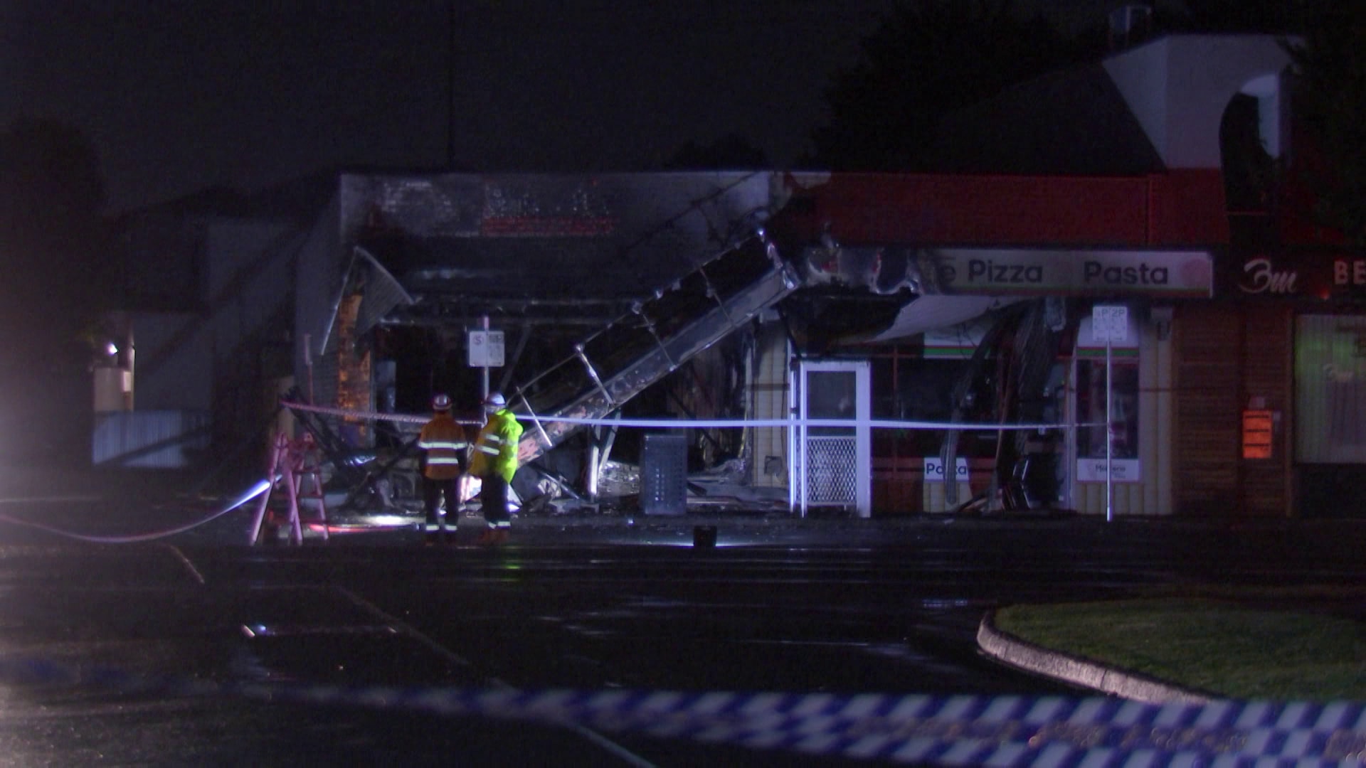 Police probe ramraid and suspicious fire in Melbourne's south-east