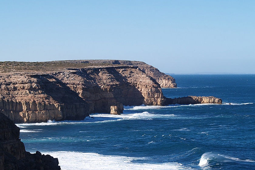 Photo showing cliffs by the sea at Elliston.