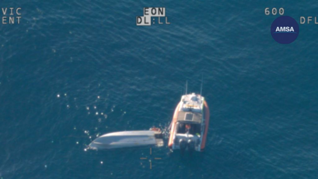 File:Gone Driveabout 10, Fishing boat, Geraldton, Western Australia, 24  Oct. 2010 - Flickr - PhillipC.jpg - Wikimedia Commons