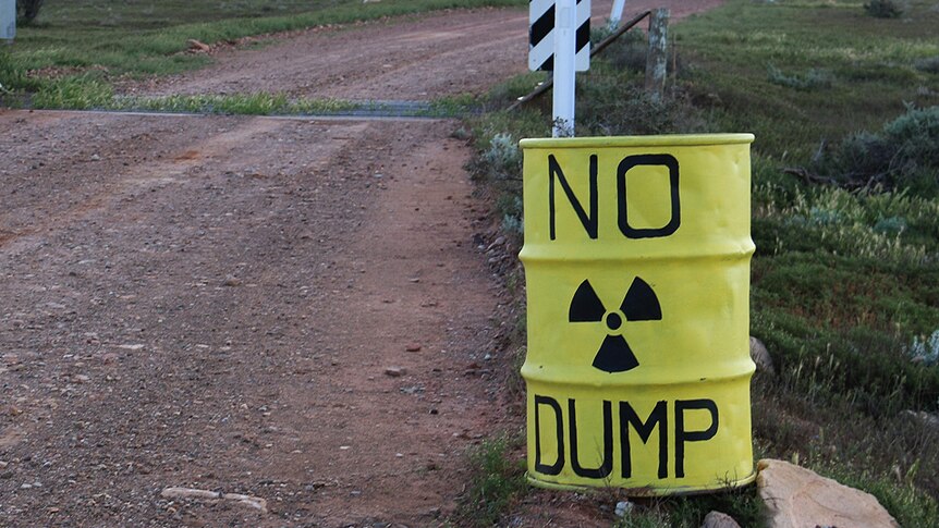 No nuclear dump sign near Hawker