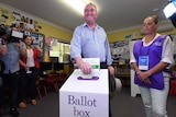 Barnaby Joyce casts his vote at the Woolbrook Primary School.