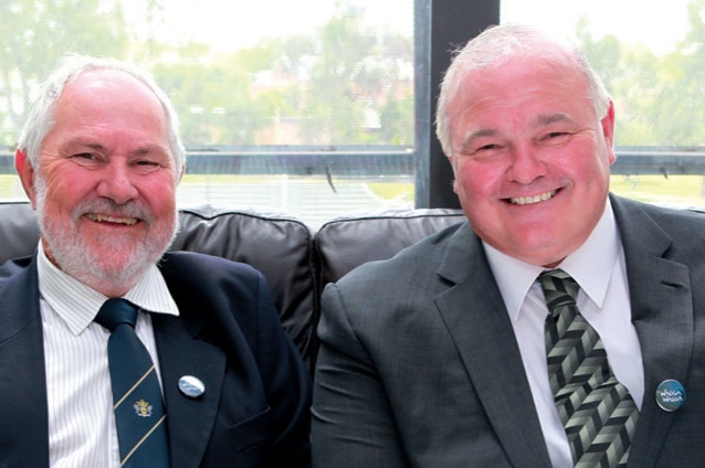 Alan Eldridge (right) with then-mayor Rod Kendall (left) in 2015.