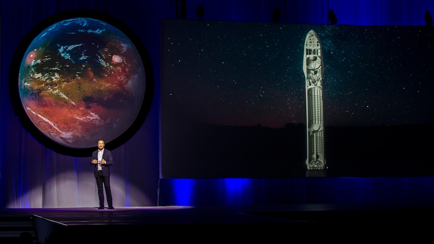 Elon Musk gives presentation about Mars mission