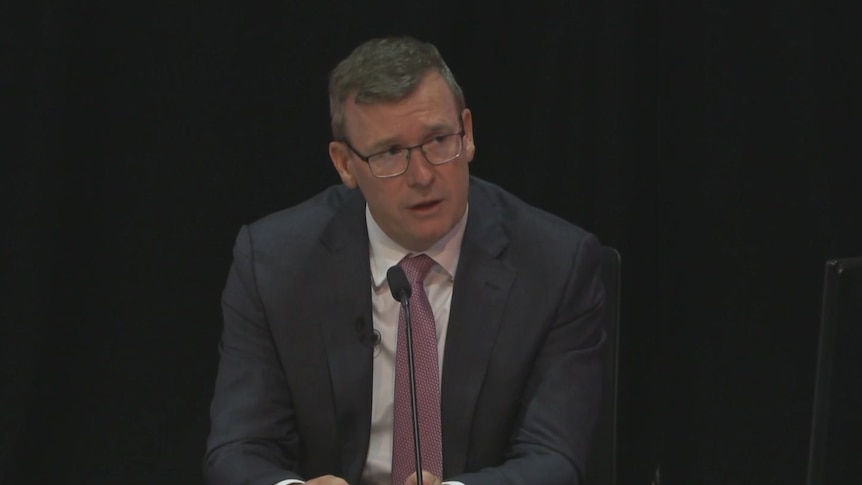 Alan Tudge dit à la commission royale Robodebt qu’il n’était pas responsable des échecs du département à s’assurer que le plan était légal