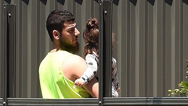 Arrested Sydney man had links to members of foreign fighter network ...