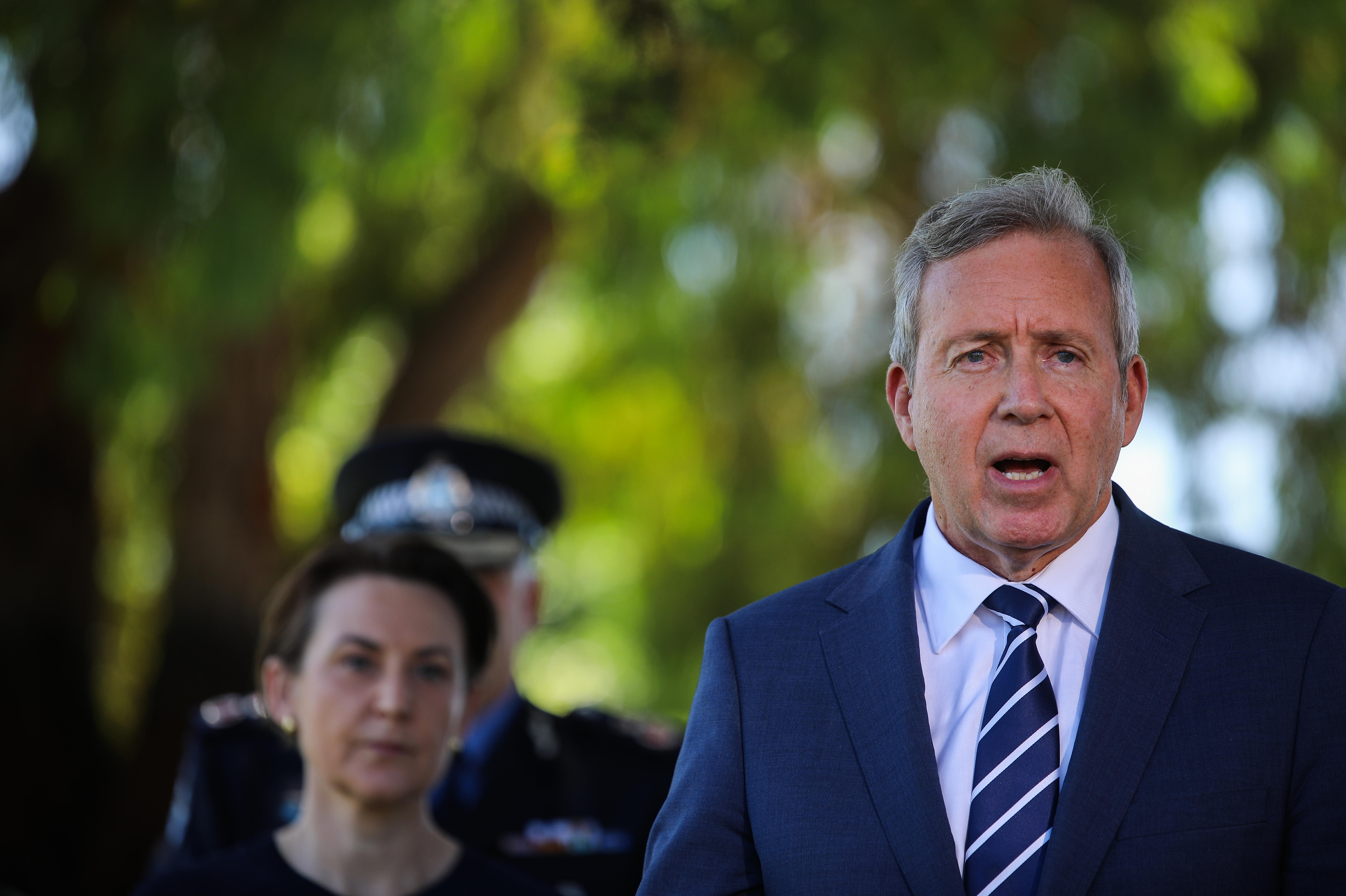 Habla el ministro de policía, Reece Whirby.